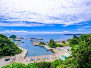 転勤を嫌う若者たち：「地元志向」が示す新しいキャリア戦略 – 歩きながら考える vol.171